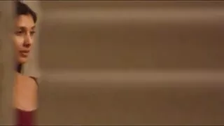 Petite brunette blowjob sy cum amin'ny boriky